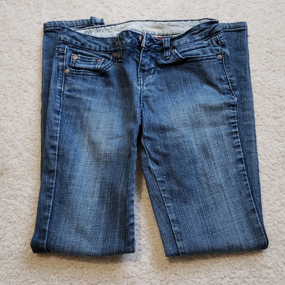 3/$30 Zana Di Skinny Jeans - Picture 2 of 4